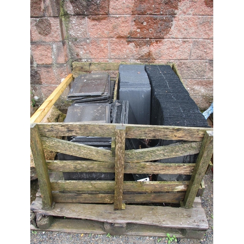 54 - A pallet of roof slates