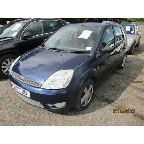 10 - A 2005 Ford Fiesta Zetec Climate 1.4 five door hatchback J100720 (petrol/manual), odometer reading 6... 