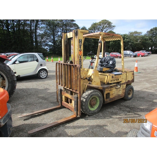 16 - A 1974 Yale-Hyster DP51 2.4 diesel counterbalance forklift truck J19314, odometer reading 2,954 hour... 