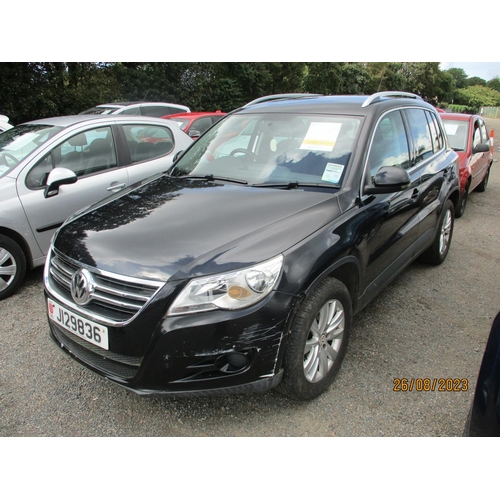 8 - A 2008 Volkswagen Tiguan SE 2.0 TDi SUV J129836 (diesel/automatic), odometer reading 90,949 miles