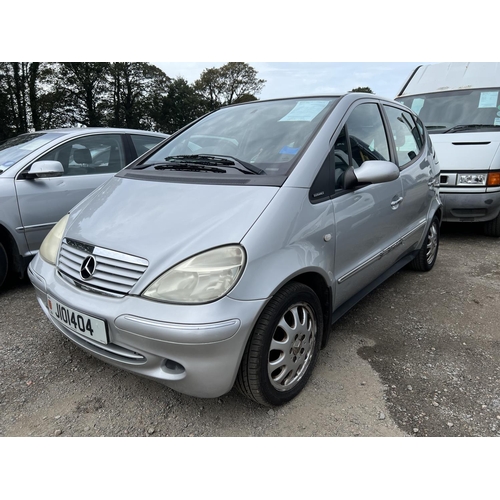 15 - A 2002 Mercedes-Benz A140L Elegance 1.4 five door hatchback J101404 (petrol/automatic), odometer rea... 