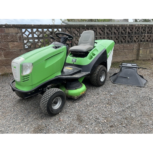 19 - A Viking T5 MT 5097 C garden tractor with mower deck and grass collector