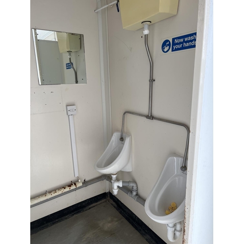 21 - A Doosan portable double toilet/welfare block