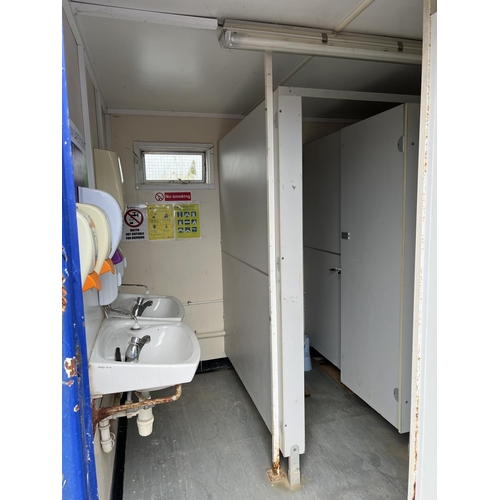 21 - A Doosan portable double toilet/welfare block