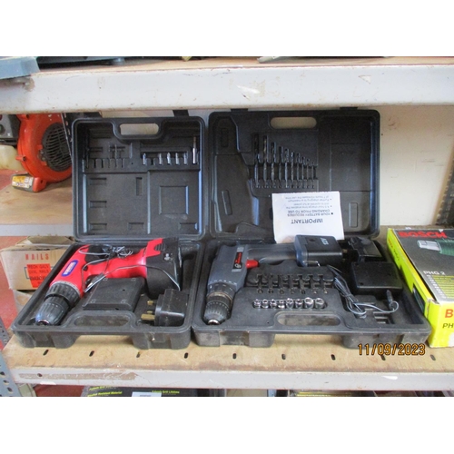 107 - An assortment of various power tools, a Record drill vice, a Stanley carpentry plane etc.