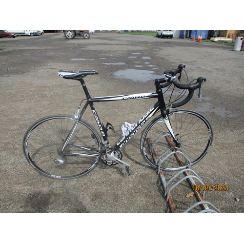 105 - A Cannondale CAAD 8 racing bicycle (23