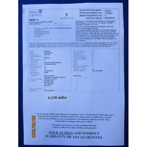3 - A 2000 Honda X8RS 49cc scooter J68643, odometer reading 6,118 miles - one owner Government of Jersey