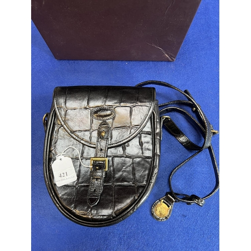 421 - A Mulberry shoulder bag in black