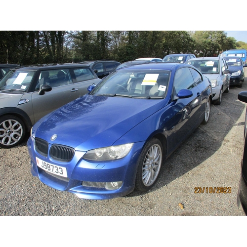 7 - A 2007 BMW 320i SE 2.0 coupe J98733 (petrol/manual), odometer reading 68,832 miles - engine misfire ... 