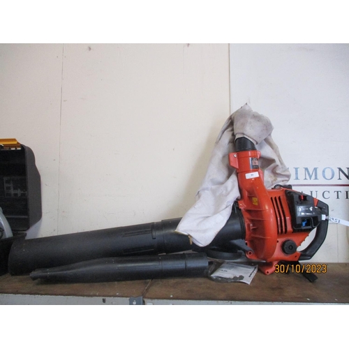 86 - A Husqvarna 24B motorised garden vacuum and blower