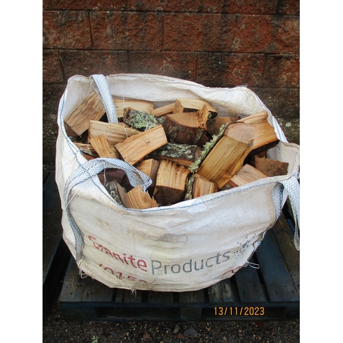 35 - A bulk bag of seasoned logs