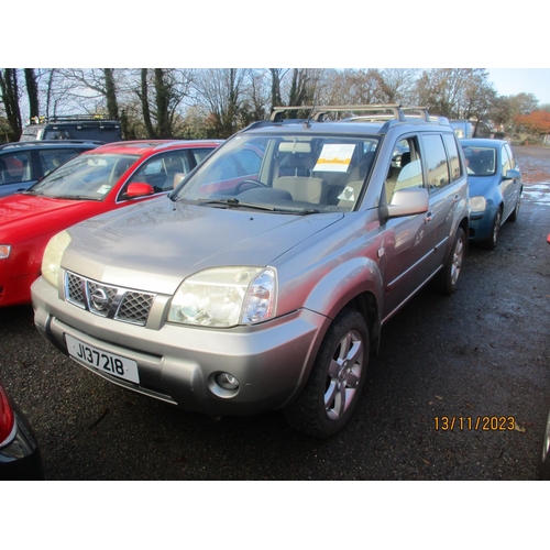 16 - A 2006 Nissan X-Trail Columbia 2.2 dCi SUV J137218 (diesel/manual), odometer reading 75,602 miles - ... 