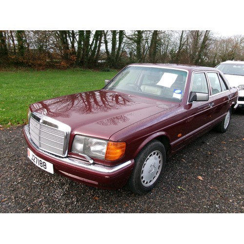 2 - A 1990 Mercedes-Benz 500 SEL 5.0 four door saloon J27188 (petrol/automatic), odometer reading 155,56... 