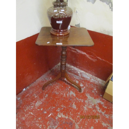 300 - A Victorian mahogany tilt top single pedestal occasional table