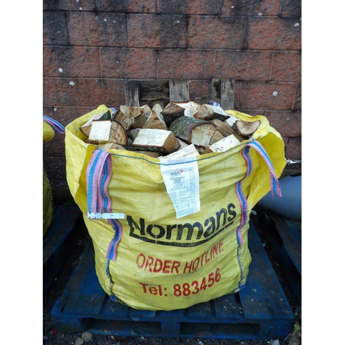 29 - A bulk bag of logs