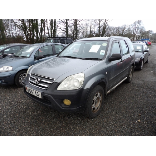 8 - A 2006 Honda CR-V 2.2 i-CTDi SE SUV J64745 (diesel/manual), odometer reading 155,044 miles