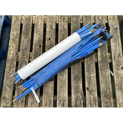 39 - A set of drain rods