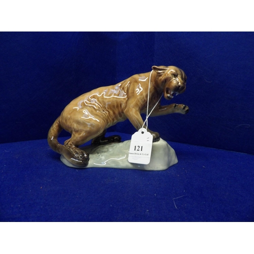 121 - A Beswick model of a mountain lion