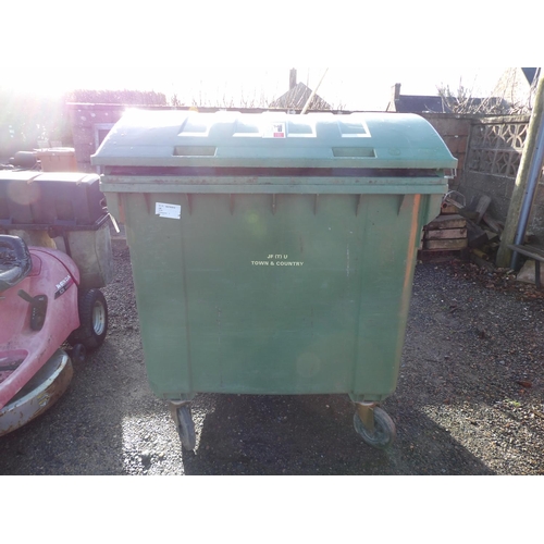 14 - A commercial wheelie bin