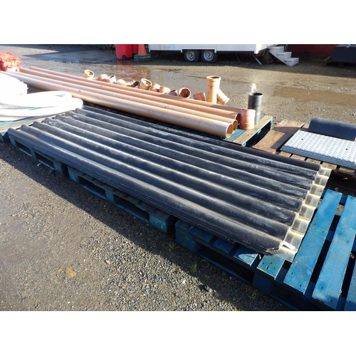 48 - Several corrugated roofing sheets