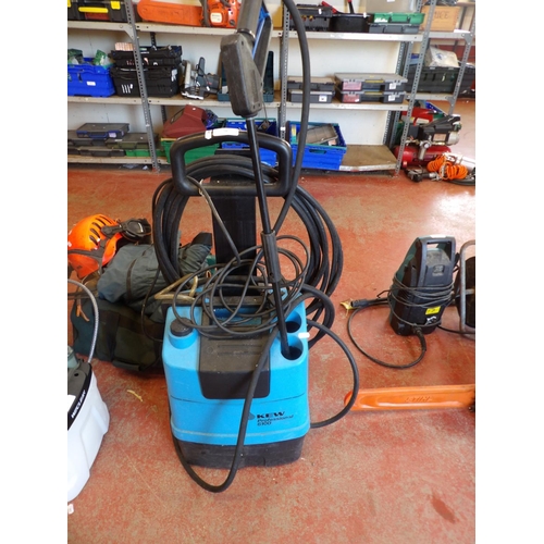 58 - A KEW Professional 6100 pressure washer