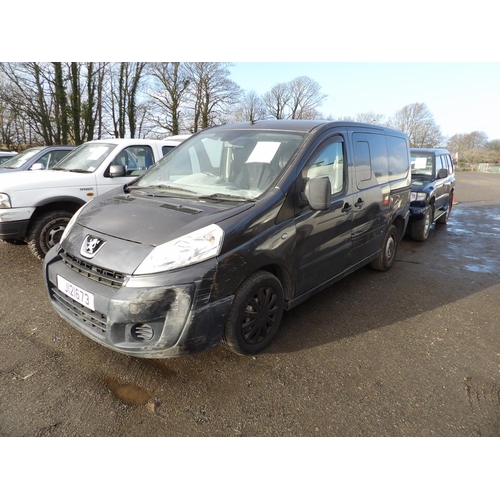 10 - A 2009 Peugeot Expert Tipee Comfort 2.0 HDi MPV J121673 (diesel/manual), odometer reading 163,869 mi... 