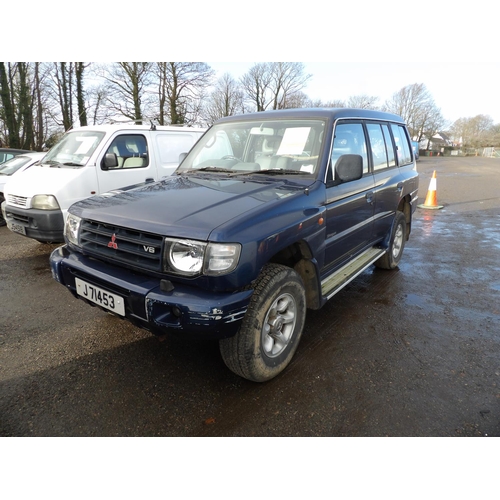 11 - A 1998 Mitsubishi Shogun LWB 3.0 V6 SUV J71453 (petrol/automatic), odometer reading 71,260 miles (re... 