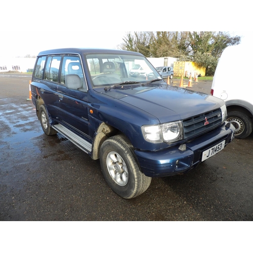 11 - A 1998 Mitsubishi Shogun LWB 3.0 V6 SUV J71453 (petrol/automatic), odometer reading 71,260 miles (re... 