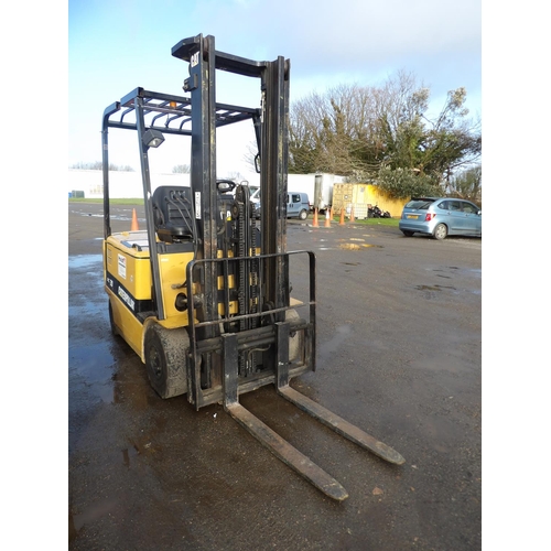 13 - A 2005 Caterpillar EP20K-PAC electric counterbalance forklift truck, odometer reading 2,646 hours co... 