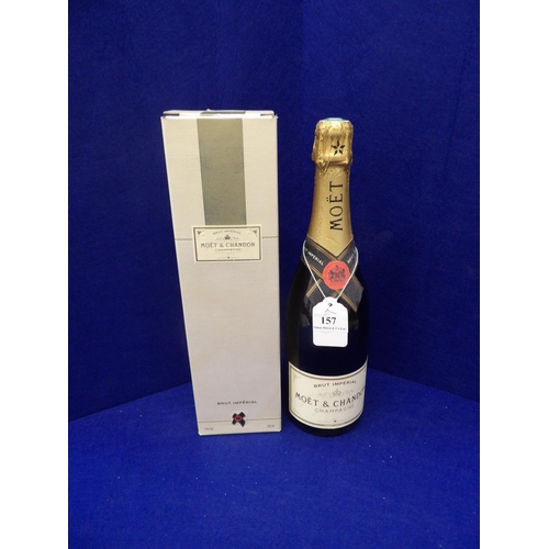 157 - A presentation bottle of Moet & Chandon Brut Imperiale Champagne