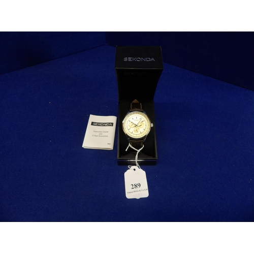 289 - A Sekonda wrist watch on leather strap