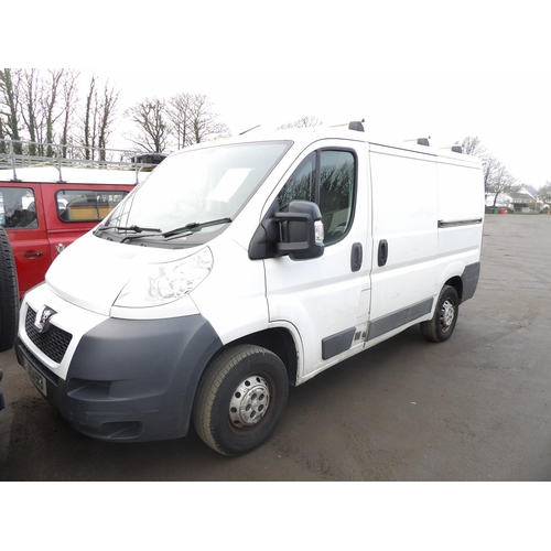 16 - A 2015 Peugeot Boxer 330 2.2 HDi panel van J104913 (diesel/manual), odometer reading 79,637 miles  -... 