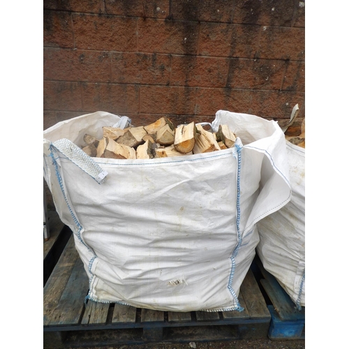 35 - A bulk bag of logs