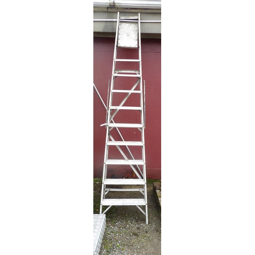 51 - An aluminium ten tread step ladder