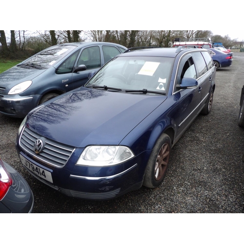 7 - A 2004 Volkswagen Passat Highline 1.9 TDi estate J79414 (diesel/manual), odometer reading 90,374 mil... 