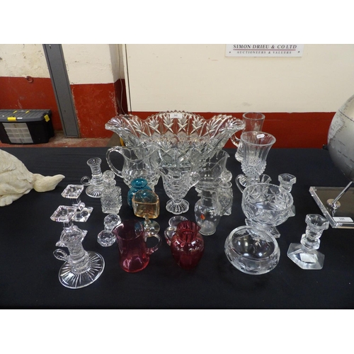 242 - An assortment of vintage glass ware together with two pieces of Cranberry glass