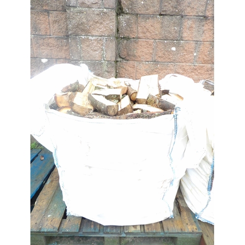 40 - A bulk bag of logs