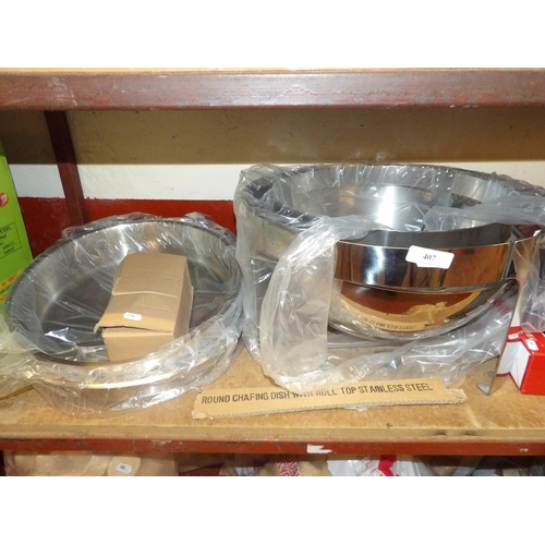 407 - A stainless steel round chafing dish with roll top