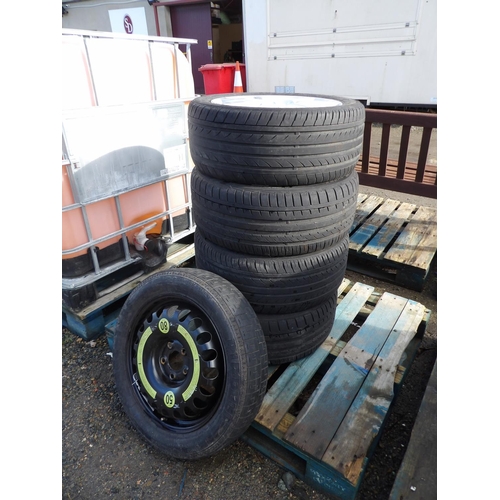 68 - A set of four Autec aluminium wheels fitted 245/45ZR17 tyres together with a space saver wheel and t... 