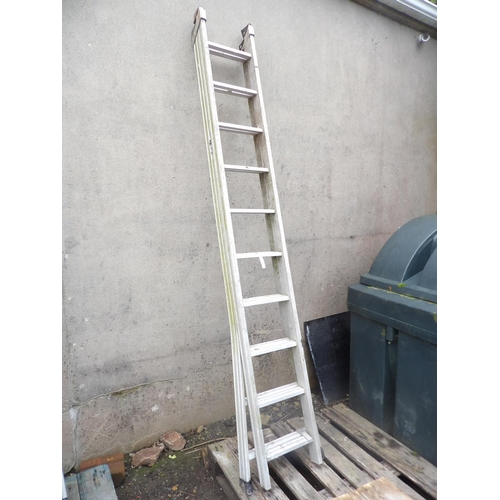 51 - An Abru aluminium ten tread extension ladder