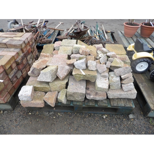83 - A quantity of granite quoins and other granite