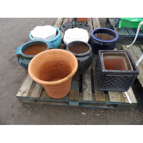 86 - Assorted salt glazed stoneware and other planters