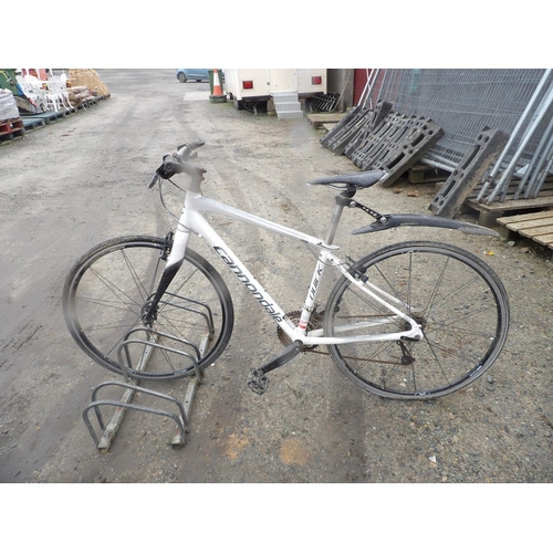 53 - A Canondale Quick bicycle (16