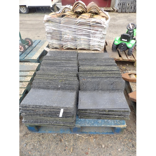 70 - A large quantity of Spanish roofing slates (10