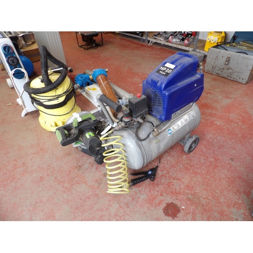 81 - A Michelin MB24 portable workshop compressor