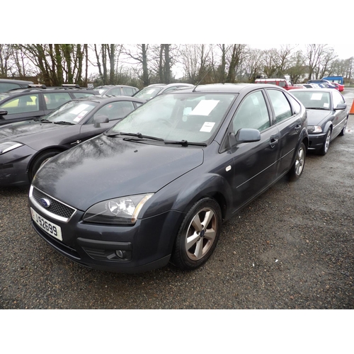 8 - A 2007 Ford Focus Zetec Climate 1.6 five door hatchback J92699 (petrol/automatic), odometer reading ... 