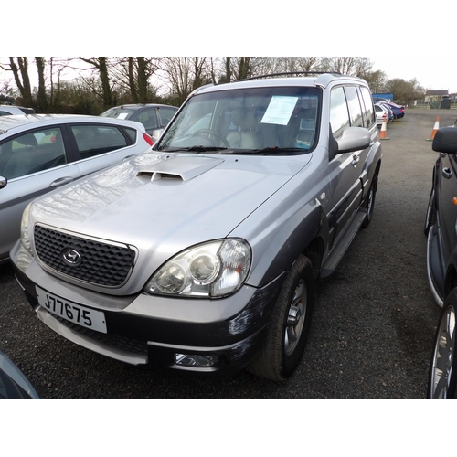 10 - A 2006 Hyundai Terracan 2.9 CRTD SUV J77675 (diesel/automatic), odometer reading 158,420 miles