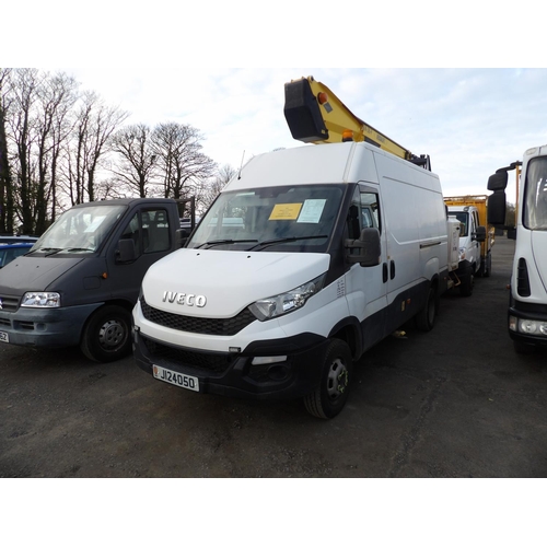 18 - A 2016 Iveco Daily 50C 15 3.0 TDi panel van fitted a Versalift  ETM-38-F access hoist J124050 (diese... 