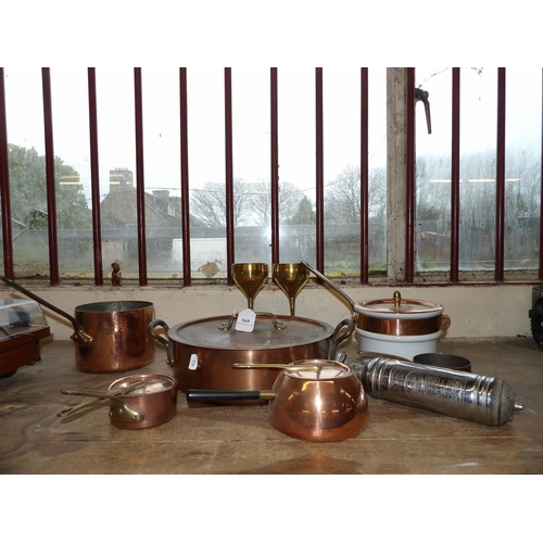 369 - Assorted copper and brass ware