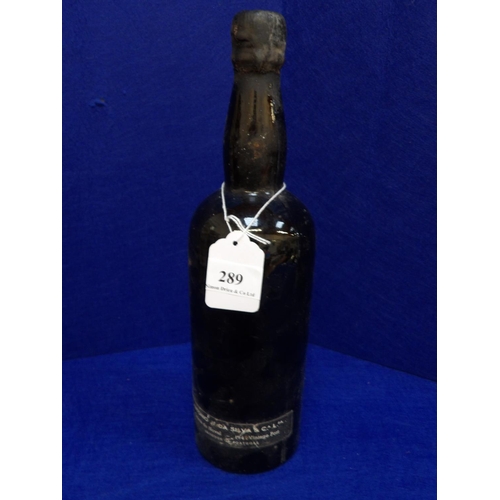 289 - A bottle of Antonio J. Da Silva & Co. Quinta Do Noval 1941 Vintage Port